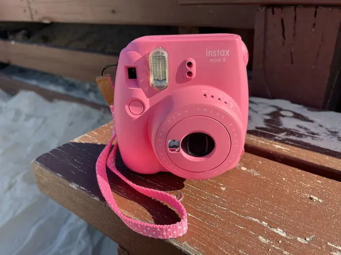 Fujifilm Instax Mini 9 Flamingo Pink Camera with Mini Film Twin