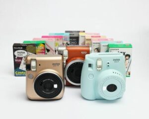 Is Instax Mini or Square better?